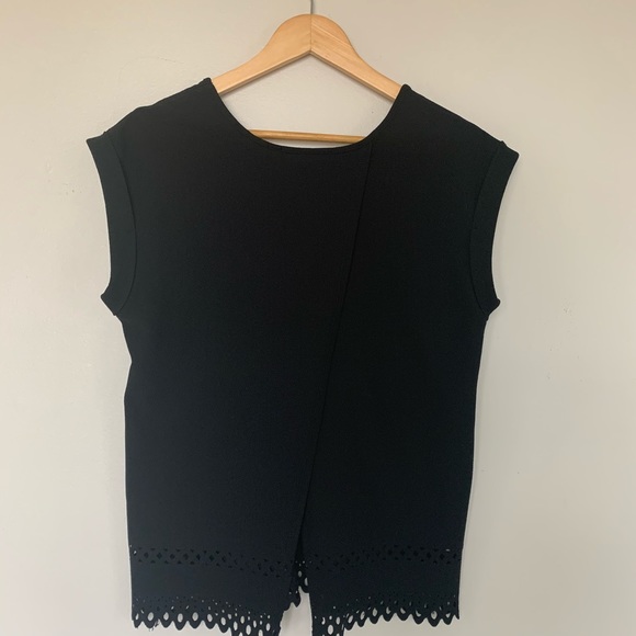 Detailed Dressy Blouse - Picture 3 of 5